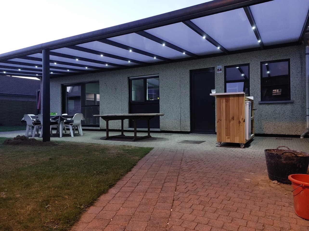 03 terrassenueberdachung anthrazit led – Fensterbau Moers